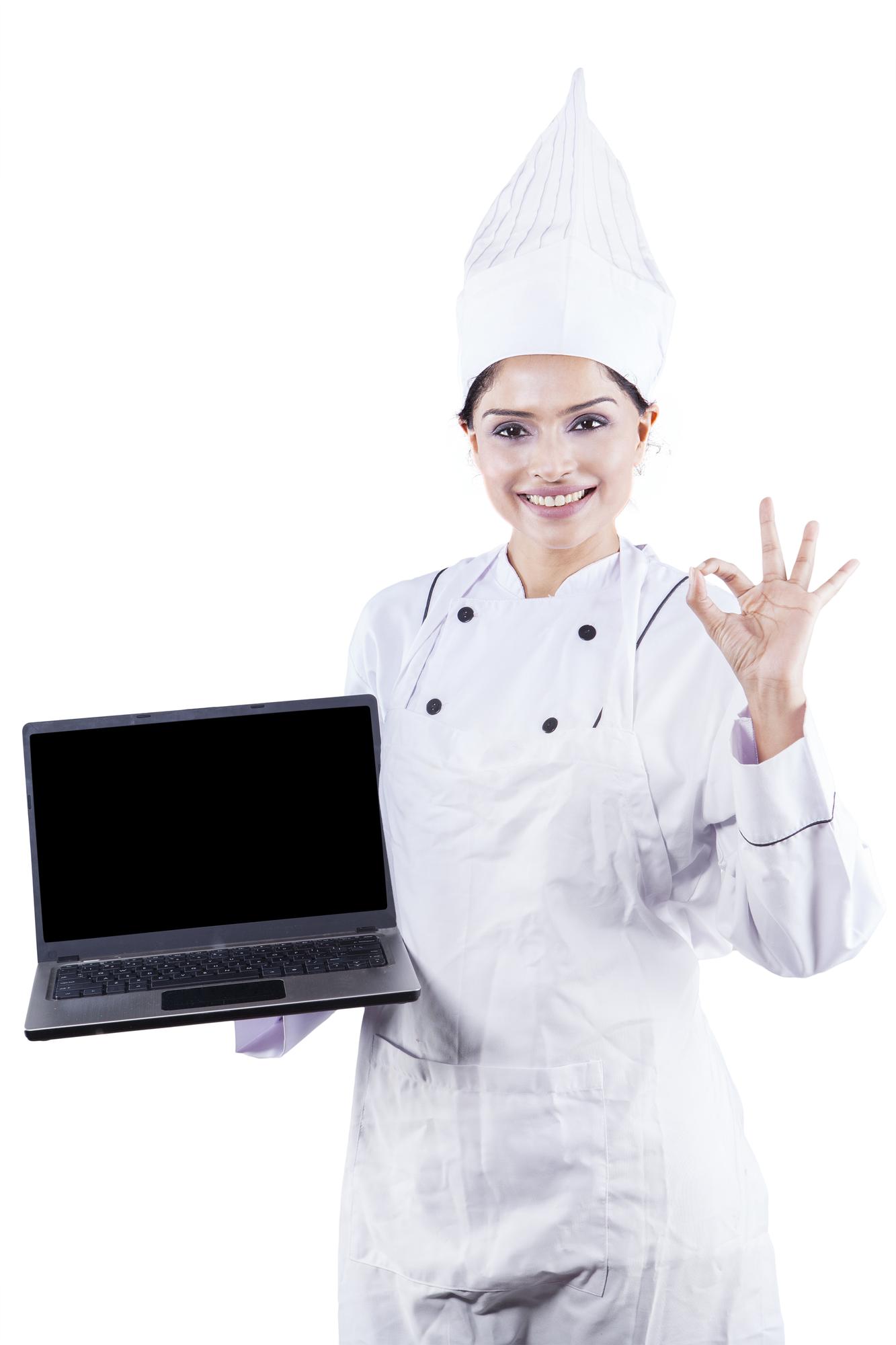 Chef che accoglie gli studenti nello studio di registrazione